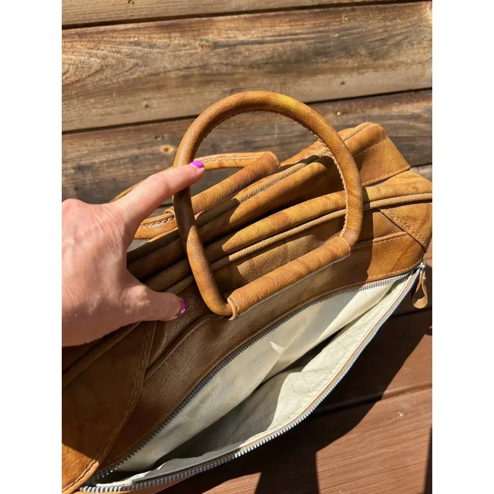 Vintage American Tourister Tan Vinyl Carry On Bag Lock 1970s Overnight Bag Item